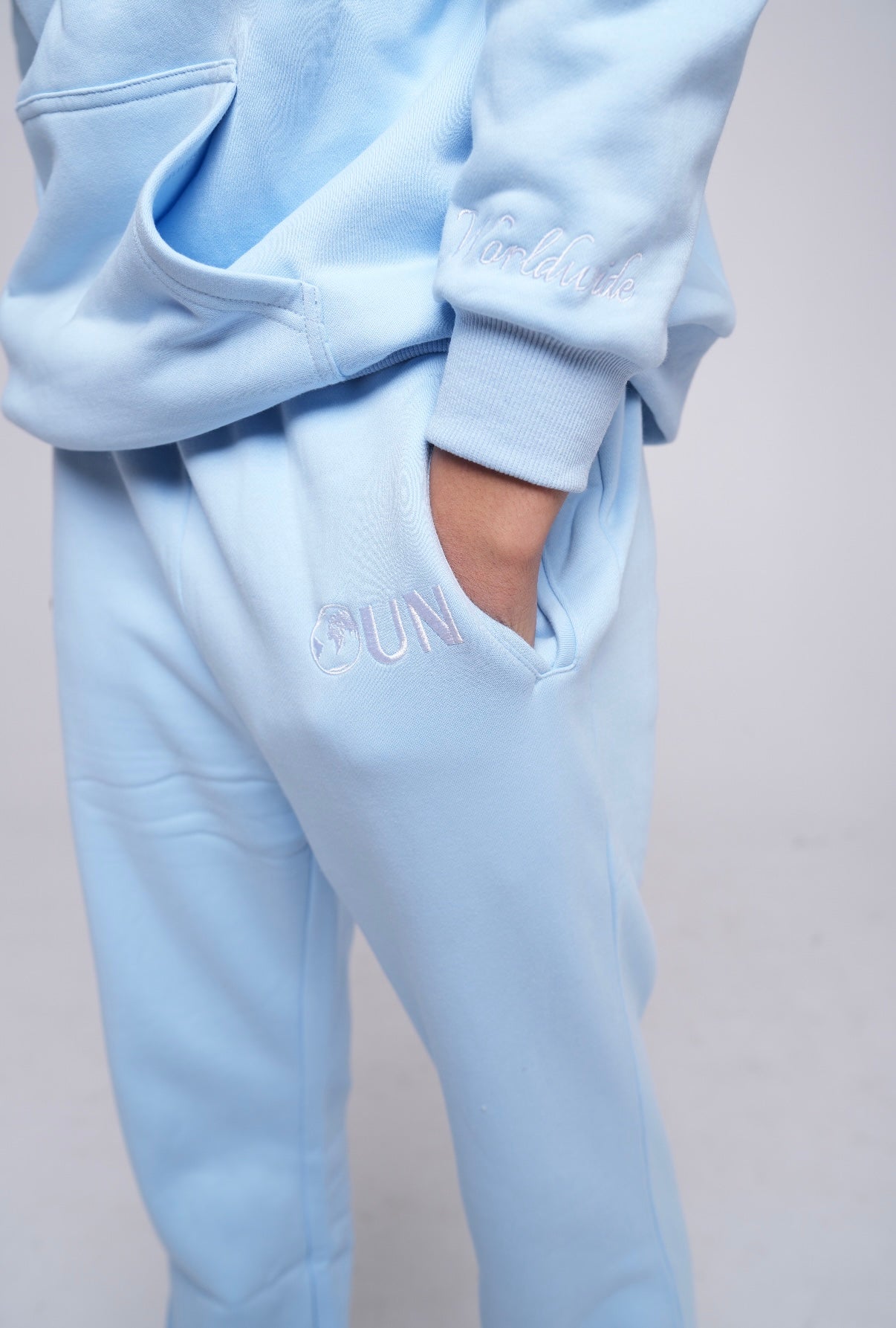 OUN WorldWide Pullover Tracksuit